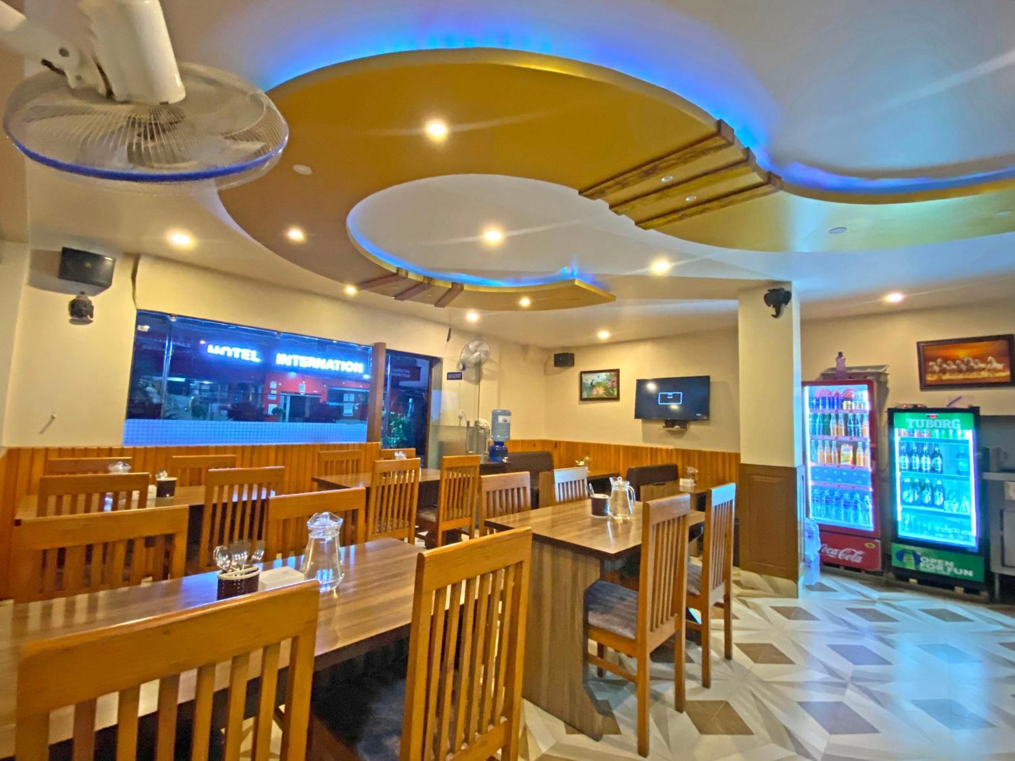 Hotel Airport Holiday Kathmandu Exterior foto