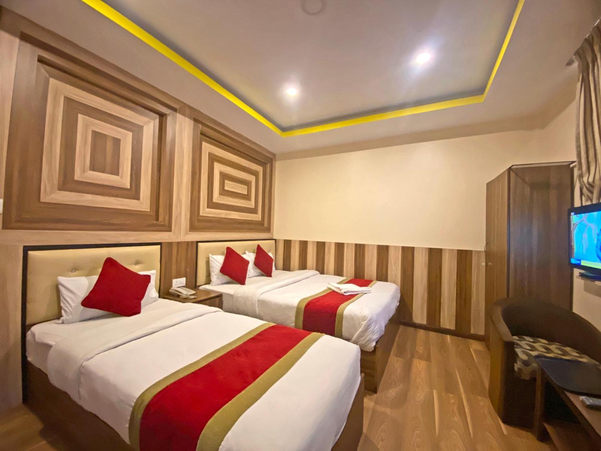Hotel Airport Holiday Kathmandu Exterior foto