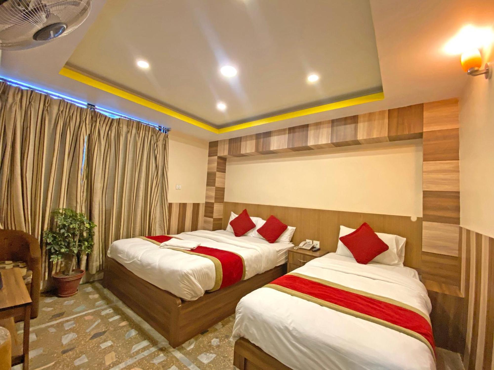 Hotel Airport Holiday Kathmandu Exterior foto