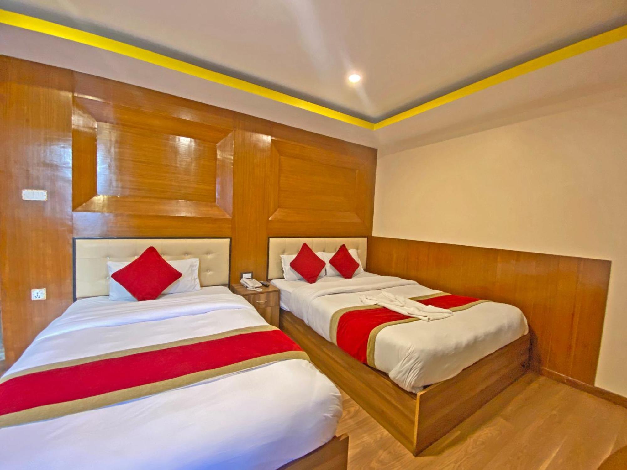 Hotel Airport Holiday Kathmandu Exterior foto